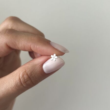 Caravana piercing florcita cubic plata 925