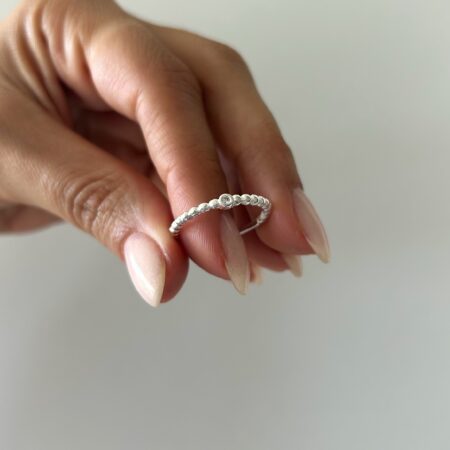 Anillo bolitas mini circonia plata 925