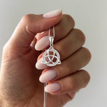 Colgante nudo de bruja cubic plata 925