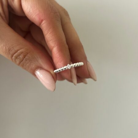 Anillo bolitas y punto de luz plata 925